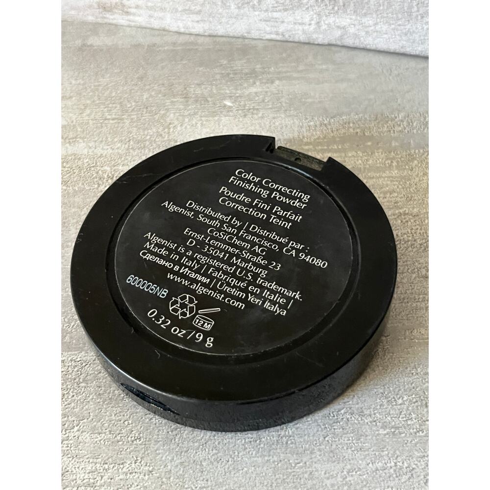 ALGENIST Color Correcting Finishing Powder Compact ~ HTF - Picture 5 of 5